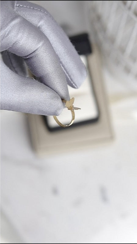 Anillo mariposa grueso en el aire oro 18kt