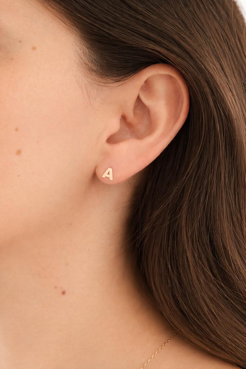 Aretes letra